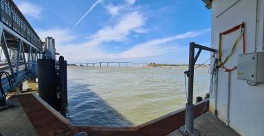 capteur et boitier avec vue sur pont de Noirmoutier