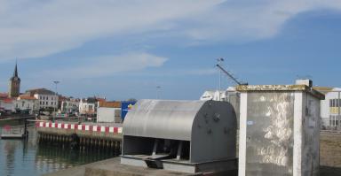 local du marégraphe avec antenne yagi