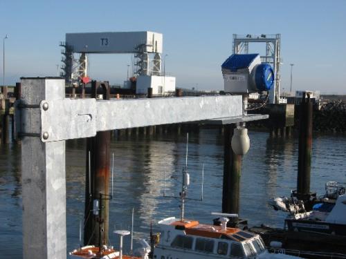 capteur radar au bout d'une potence