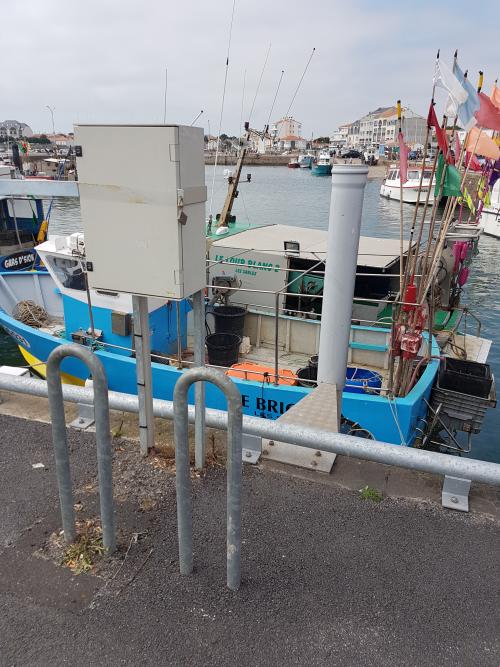 tube du capteur et boitier électrique