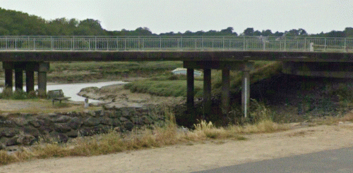 Pont routier sur lequel est faite l'observation