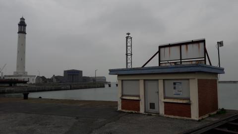 vue de l'entrée du local