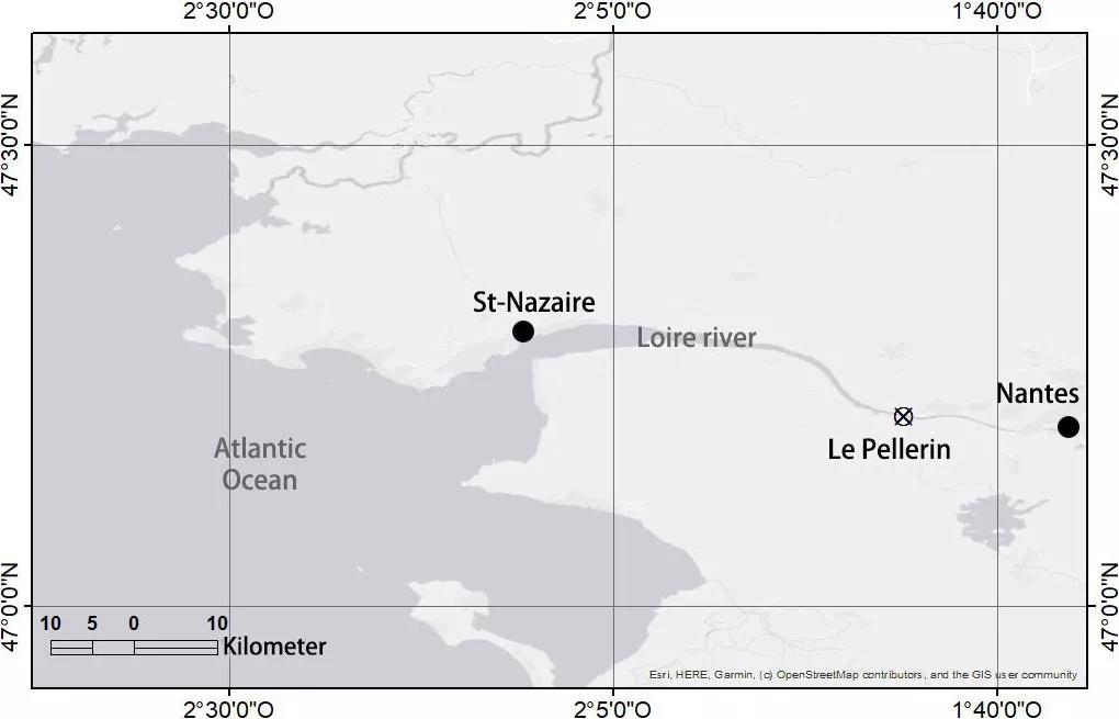 Map of the Loire estuarine region. The Le Pellerin sampling site is indicated by a crossed circle.